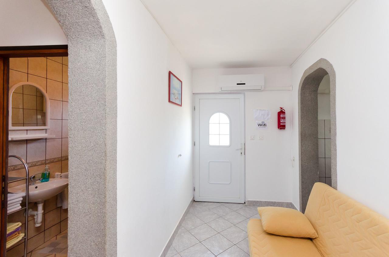 Apartments Albina Lopar Ngoại thất bức ảnh