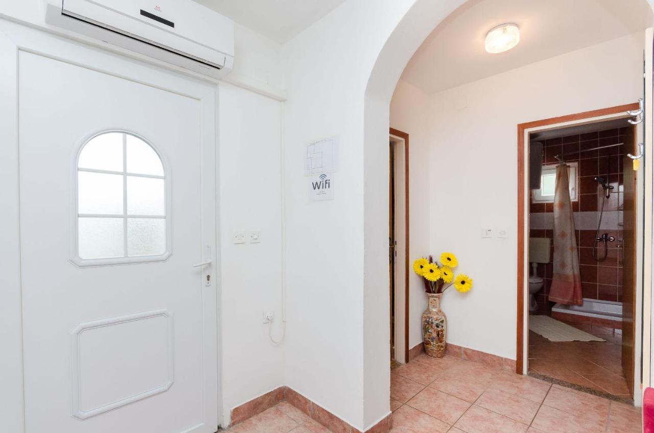 Apartments Albina Lopar Ngoại thất bức ảnh